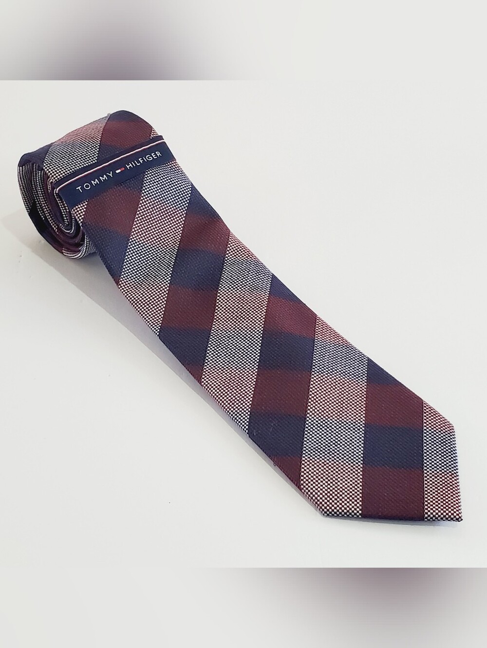 NWT Tommy Hilfiger Multicolor Stripe Pattern Men's Wool Blend Neck Tie